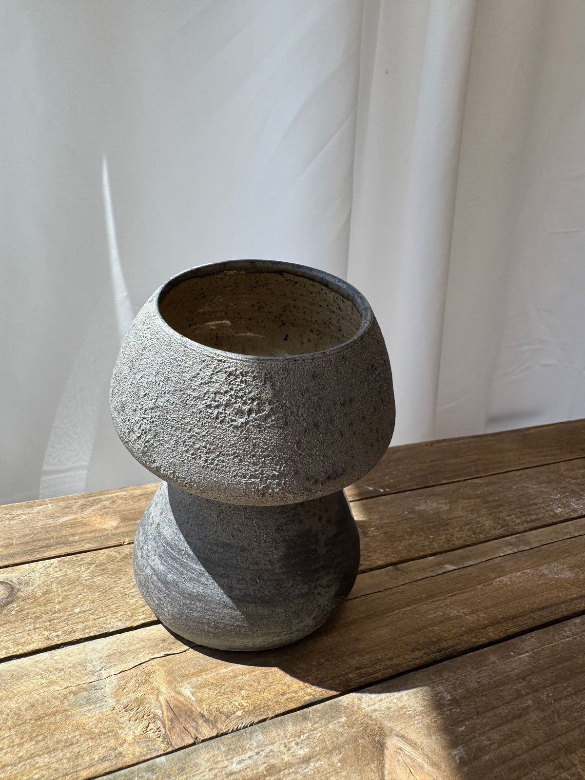 Black mushroom Vase